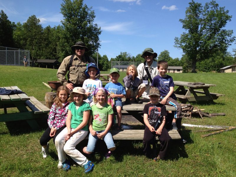 Outdoor education Ontario program at Barefoot Bushcraft